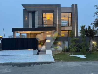 ڈی ایچ اے ڈیفینس فیز 2 ڈی ایچ اے ڈیفینس,اسلام آباد میں 6 کمروں کا 1 کنال مکان 3.1 لاکھ میں کرایہ پر دستیاب ہے۔