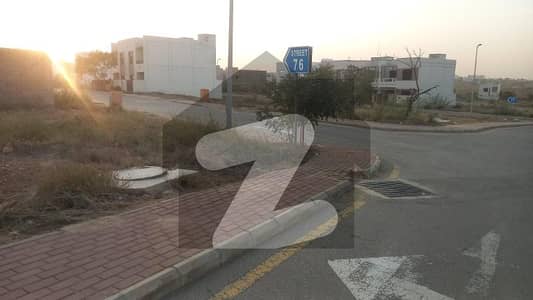 Ali block Precient 12 125sq yard residential plot available for sale in chance deal