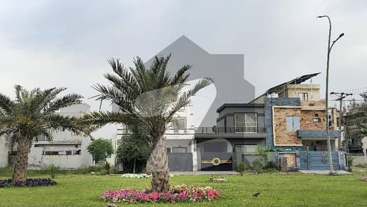 Premium 1-Kanal Residential Plots in Khayaban-e-Amin, Block D Near 150ft Main Boulevard & Commercial Hub