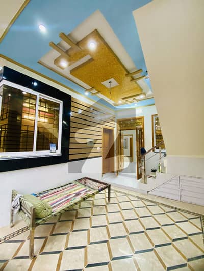 آفیسر کالونی میسرائل روڈ,راولپنڈی میں 2 کمروں کا 5 مرلہ مکان 1.5 کروڑ میں برائے فروخت۔