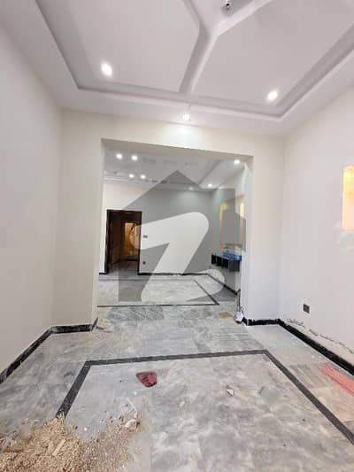 بنی گالہ اسلام آباد میں 2 کمروں کا 6 مرلہ مکان 48.0 ہزار میں کرایہ پر دستیاب ہے۔