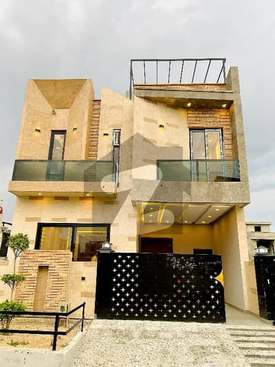 5 MARLA Double Highted House For Sale Multi Garden B17 Islamabad