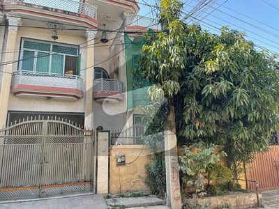 ائیرپورٹ ہاؤسنگ سوسائٹی - سیکٹر 3 ائیرپورٹ ہاؤسنگ سوسائٹی,راولپنڈی میں 6 کمروں کا 11 مرلہ مکان 3.0 کروڑ میں برائے فروخت۔