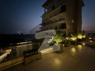 ڈی ایچ اے ڈیفینس لاہور میں 2 کمروں کا 12 مرلہ فلیٹ 3.2 لاکھ میں کرایہ پر دستیاب ہے۔