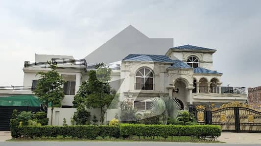 23 Marla Ideal Plot on Main 100ft Road Connecting Pine Avenue & Lake City Commercial.