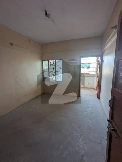 Well Maintained 2 Bed Lounge For Sale