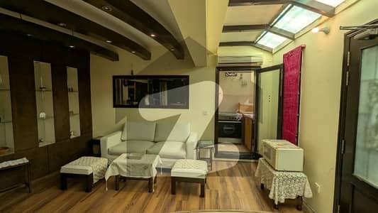 independent Ground portion Fully Furnished separate entrance