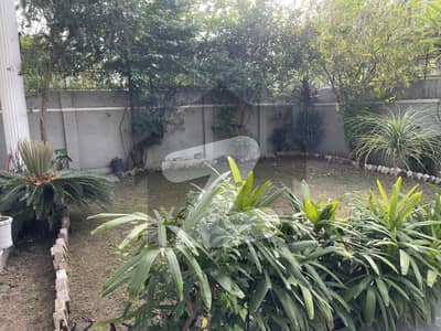 F-11 Beautiful Double Storey House For Rent 666 Sq Yards | Prime Location