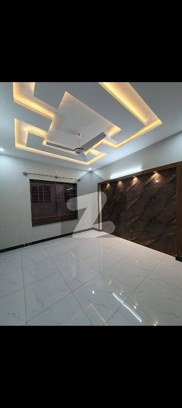 30x60 7 Marla Tile Flooring Prime Location House For Rent in G-13