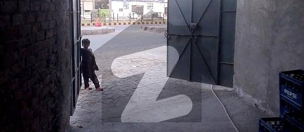 گجّومتہ لاہور میں 10 مرلہ Studio دفتر 72.0 ہزار میں کرایہ پر دستیاب ہے۔