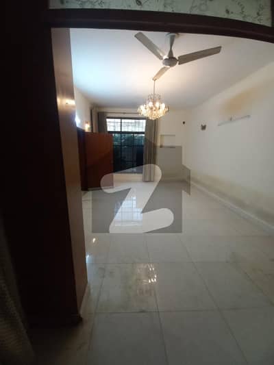 Iqbal Town 5 Marla Double Story Tile Flooring House At Neelam Block