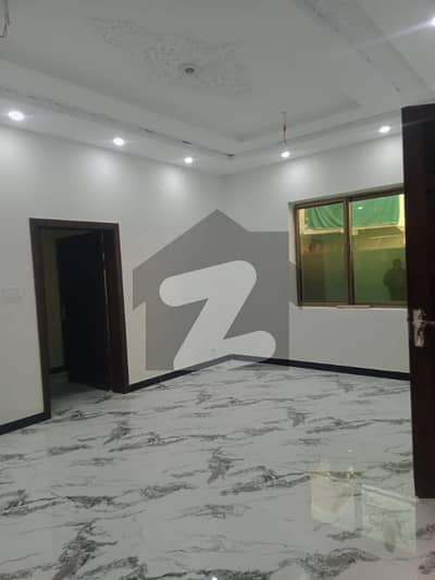 سیٹیلائیٹ ٹاؤن راولپنڈی میں 1 کمرے کا 3 مرلہ دفتر 1.0 لاکھ میں کرایہ پر دستیاب ہے۔