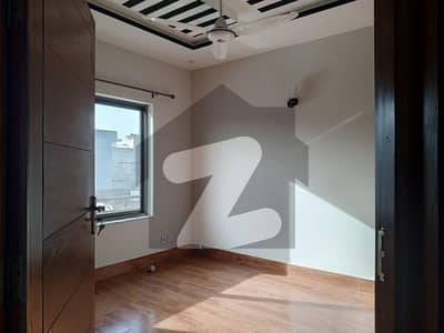 ڈی ۔ 12 اسلام آباد میں 3 کمروں کا 4 مرلہ مکان 1.15 لاکھ میں کرایہ پر دستیاب ہے۔