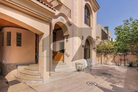 FULL BASEMENT SLIGHTLY USED BUNGALOW AT PRIME LOCATION