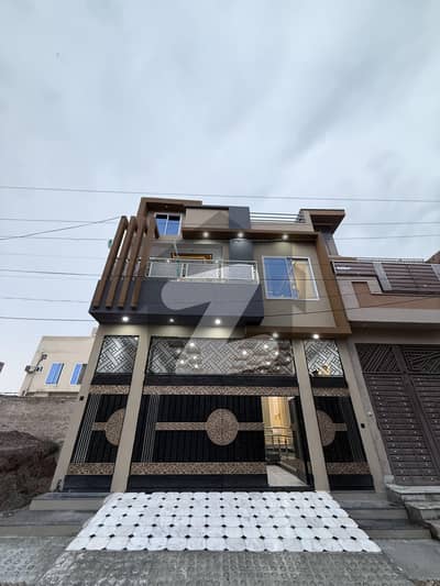 5marla Beatiful House for sale in Regi model town Peshawar