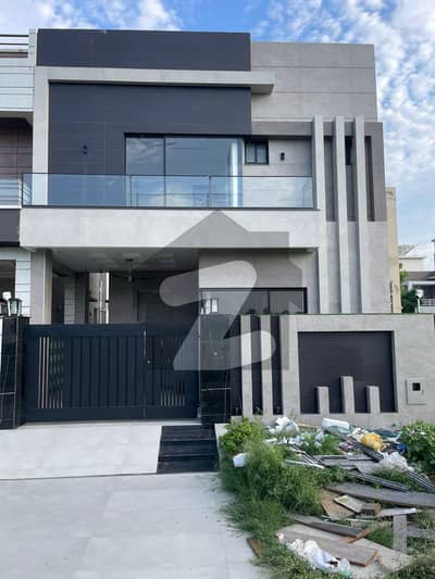 5 Marla Brand New Luxury House with Full Basement 4 Bedrooms Modern Elevation DHA 9 Town, Lahore