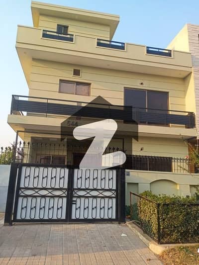 Beautiful Corner House For Rent