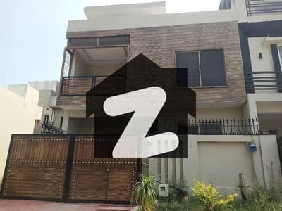 Beautiful 4.4 Marla House For Rent