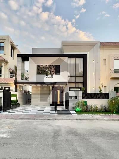 10 MARLA ULTRA LUXURY HOUSE FOR SALE IN OVERSEAS A BLOCK BAHRIA TOWN LAHORE
