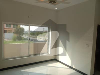 ڈی ایچ اے ڈیفینس فیز 5 ڈی ایچ اے ڈیفینس,اسلام آباد میں 3 کمروں کا 1 کنال بالائی پورشن 1.22 لاکھ میں کرایہ پر دستیاب ہے۔