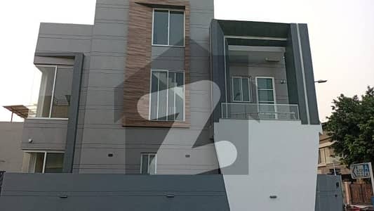 33 sqft extra Land . Corner | Near To Park | 5-Marla Modern House In DHA 9 Town Block A, Lahore - A Smart Investment