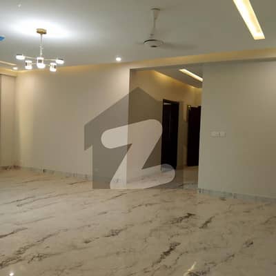 10 MARLA 3 BEDROOM BRAND NEW APARTMENT AVAILABLE FOR RENT