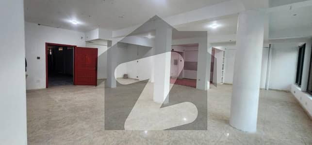 ایف ۔ 6 اسلام آباد میں 1 کمرے کا 1 مرلہ دفتر 4.0 لاکھ میں کرایہ پر دستیاب ہے۔