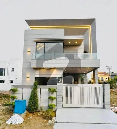 5 MARLA MODERN HOUSE FOR SALE IN DHA 9 TOWN.