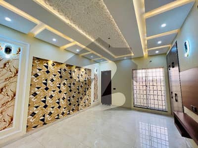 ایل ڈی اے ایوینیو ۔ بلاک جے ایل ڈی اے ایوینیو,لاہور میں 3 کمروں کا 10 مرلہ بالائی پورشن 65.0 ہزار میں کرایہ پر دستیاب ہے۔