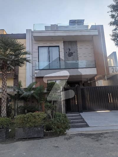 Lake City 7 Marla House Available For Rent