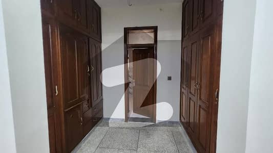 ایف ۔ 6/1 ایف ۔ 6,اسلام آباد میں 5 کمروں کا 19 مرلہ مکان 22.0 کروڑ میں برائے فروخت۔