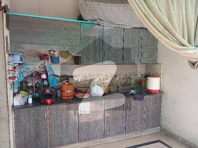 3 Marla 3rd Floor Near Azam Garden Without Gas For Small Family Only Video Available Now