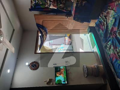 اعظم گارڈنز لاہور میں 1 کمرے کا 3 مرلہ بالائی پورشن 22.0 ہزار میں کرایہ پر دستیاب ہے۔