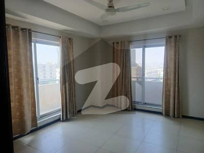 پائن ہائٹس لگژری اپارٹمنٹس ڈی ۔ 17,اسلام آباد میں 3 کمروں کا 8 مرلہ فلیٹ 1.85 کروڑ میں برائے فروخت۔