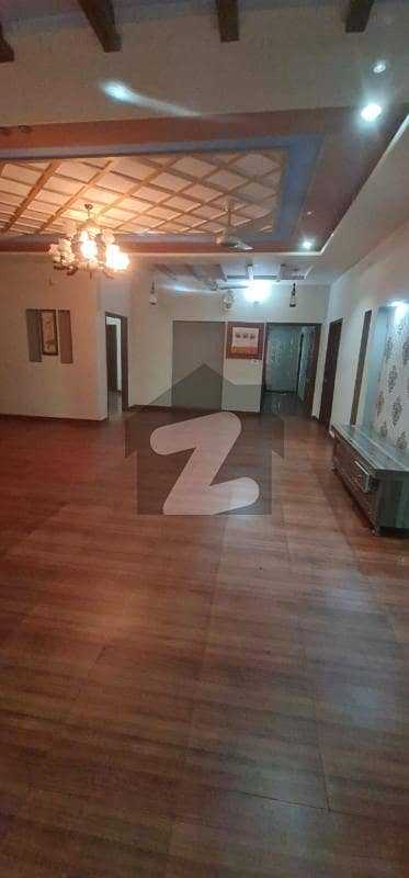 Upper Portion Of 1 Kanal House Available For Rent In Canal Garden