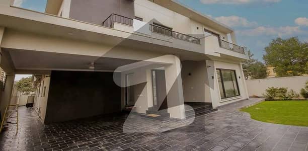 ڈی ایچ اے فیز 6 ڈیفنس (ڈی ایچ اے),لاہور میں 6 کمروں کا 1 کنال مکان 8.15 کروڑ میں برائے فروخت۔