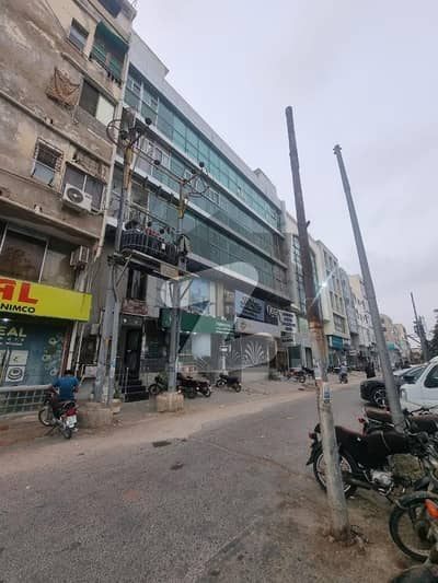 توحید کمرشل ایریا ڈی ایچ اے فیز 5,ڈی ایچ اے ڈیفینس,کراچی میں 9 مرلہ Studio دفتر 4.0 لاکھ میں کرایہ پر دستیاب ہے۔