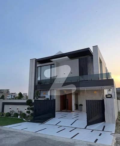 ڈی ایچ اے فیز 6 ڈیفنس (ڈی ایچ اے),لاہور میں 5 کمروں کا 1 کنال مکان 2.9 لاکھ میں کرایہ پر دستیاب ہے۔