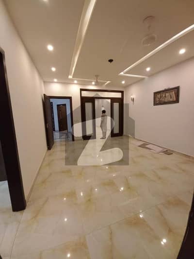 10 Marla House Near To Mall And Masjid For Rent In Lake City M-5
