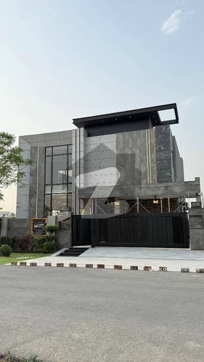 ڈی ایچ اے فیز 6 ڈیفنس (ڈی ایچ اے),لاہور میں 5 کمروں کا 1 کنال مکان 2.75 لاکھ میں کرایہ پر دستیاب ہے۔