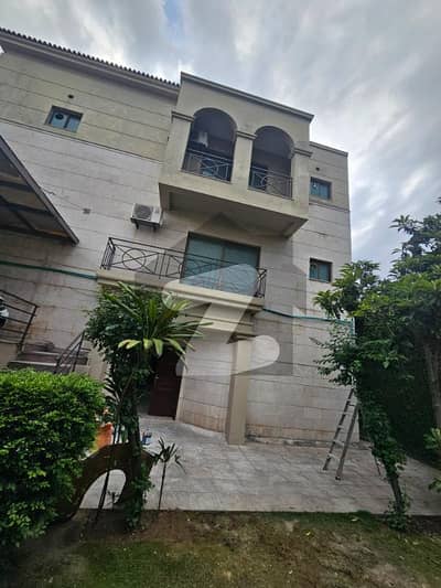 ای ۔ 11/4 ای ۔ 11,اسلام آباد میں 3 کمروں کا 1 کنال زیریں پورشن 1.9 لاکھ میں کرایہ پر دستیاب ہے۔