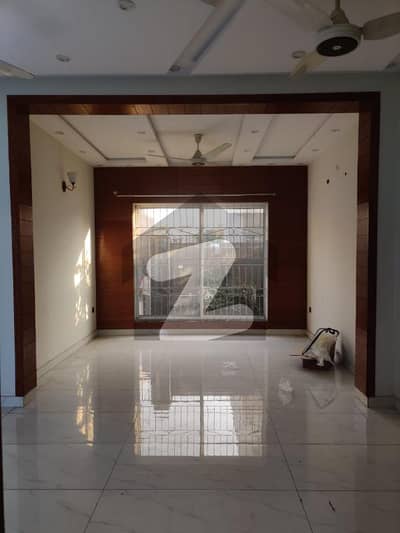 REGISTRY HOUSE FOR SALE .