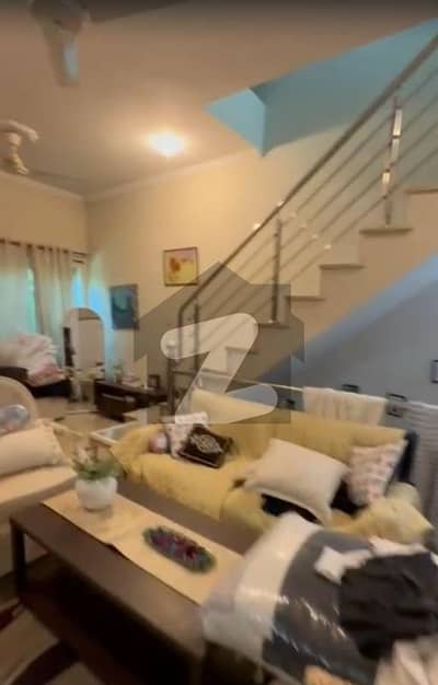 2540 sun-facing Top Location Double Unit House G13/1