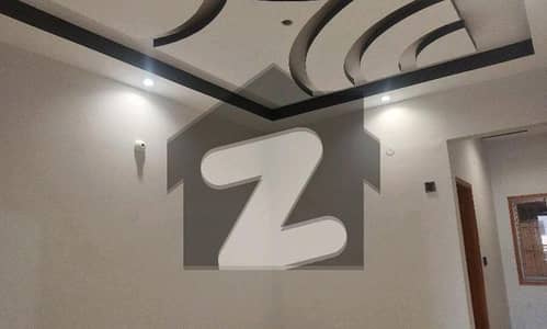 نیا ناظم آباد کراچی میں 4 کمروں کا 10 مرلہ مکان 7.4 کروڑ میں برائے فروخت۔