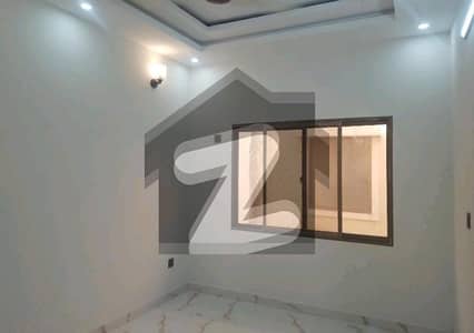 نیا ناظم آباد کراچی میں 4 کمروں کا 10 مرلہ مکان 7.15 کروڑ میں برائے فروخت۔