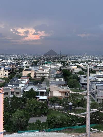 1 Kanal Plot Walking Distance From Central Park