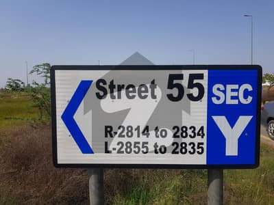 ڈی ایچ اے فیز 7 - بلاک وائے فیز 7,ڈیفنس (ڈی ایچ اے),لاہور میں 10 مرلہ رہائشی پلاٹ 1.65 کروڑ میں برائے فروخت۔