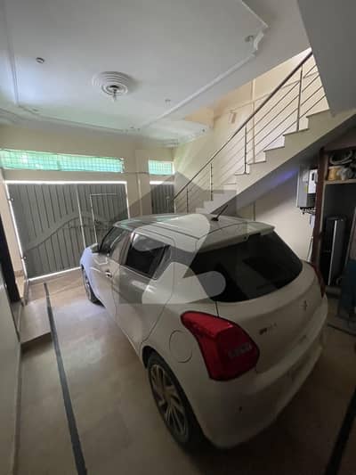 گلشنِ اقبال گلشنِ اقبال ٹاؤن,کراچی میں 6 کمروں کا 8 مرلہ مکان 5.0 کروڑ میں برائے فروخت۔