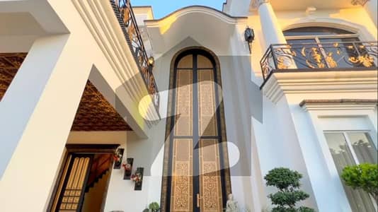 ڈی ایچ اے فیز 2 - سیکٹر ای ڈی ایچ اے ڈیفینس فیز 2,ڈی ایچ اے ڈیفینس,اسلام آباد میں 5 کمروں کا 1 کنال مکان 13.0 کروڑ میں برائے فروخت۔