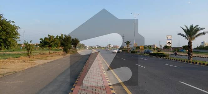 ڈی ایچ اے فیز 10 ڈیفنس (ڈی ایچ اے),لاہور میں 5 مرلہ پلاٹ فائل 27.25 لاکھ میں برائے فروخت۔